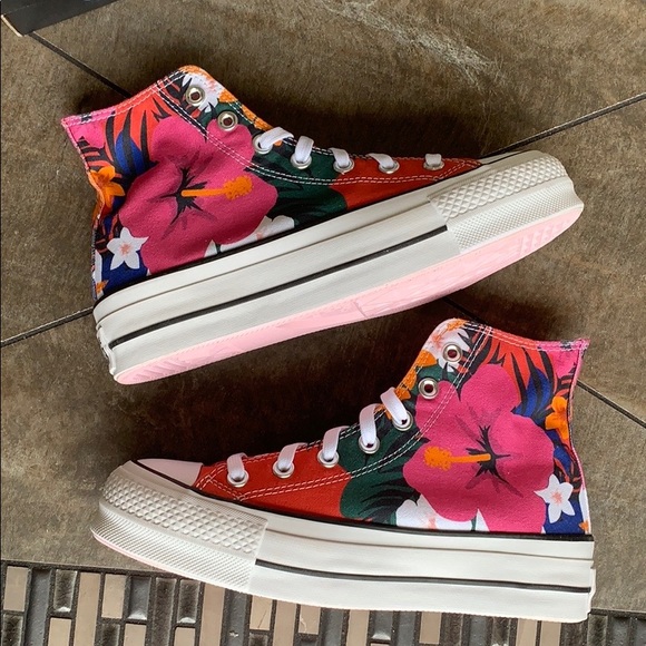 CONVERSE CTAS LIFT HI PLATFORM WMNS - Picture 4 of 16